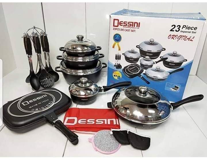 Dessini 23 pieces cookware