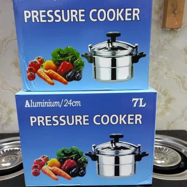 Non explosive pressure cooker