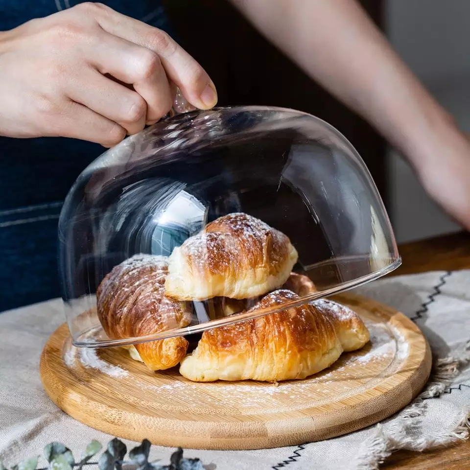 Glass cake cover