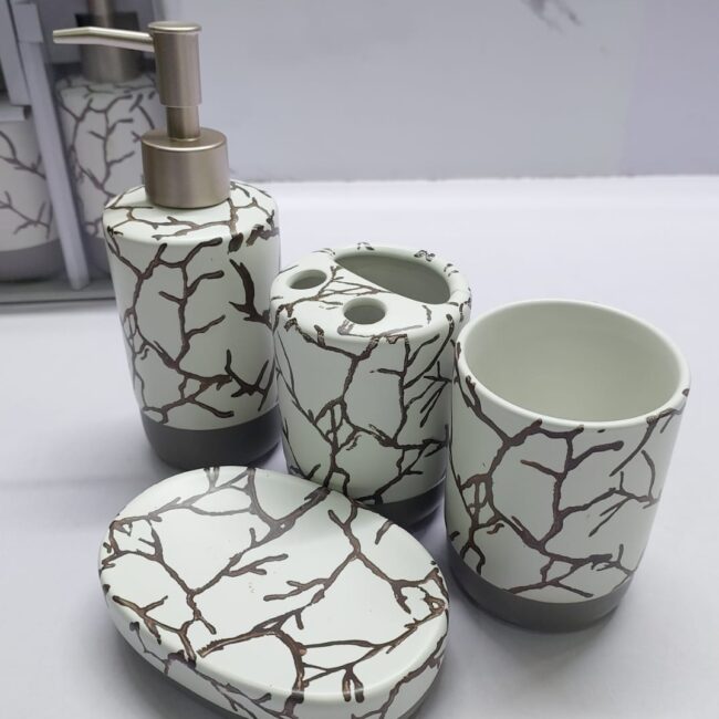 Ceramic bathroom set