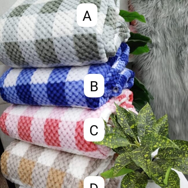Soft warm fleece blanket